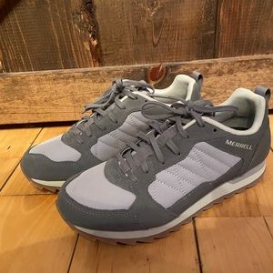 Brand new Womens Merrell Alpine Sneaker . Size 8
